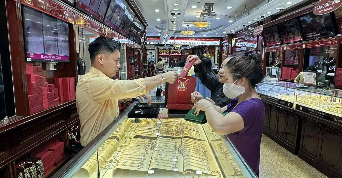 Giá vàng chiều nay 22/3: SJC, DOJI, PNJ cuối tuần