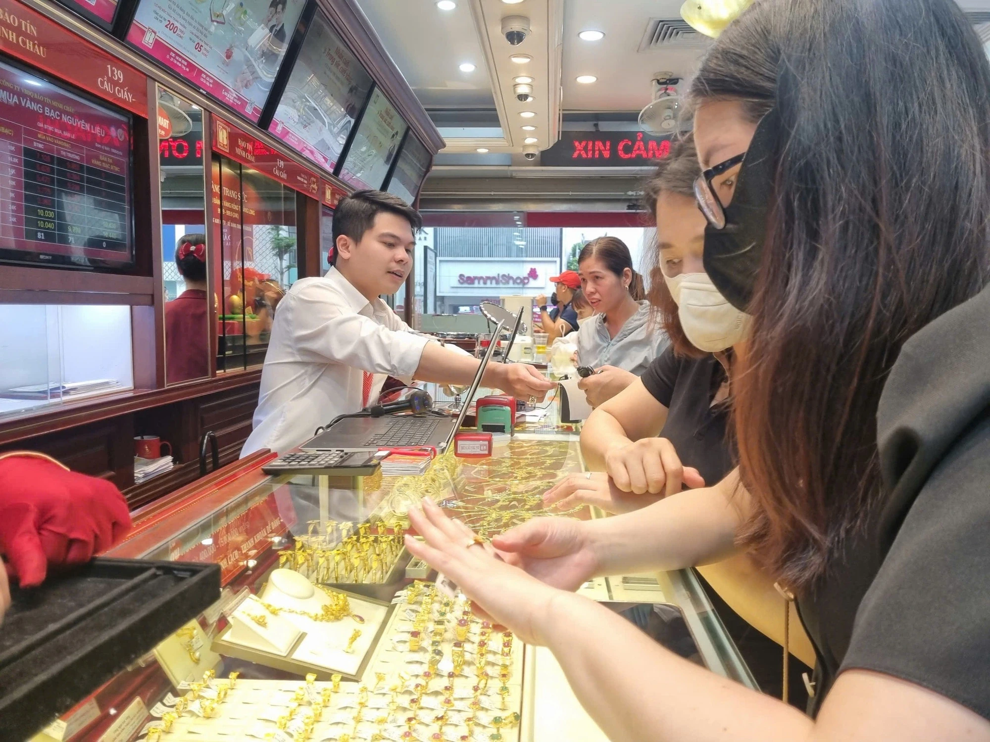 Giá vàng hôm nay 23/3/2026: Giá vàng SJC, nhẫn 9999, vàng thế giới