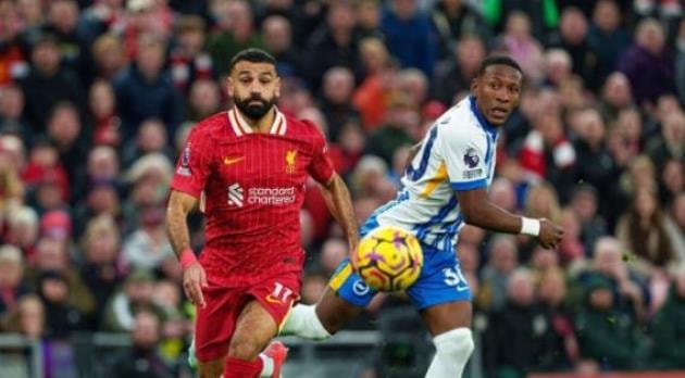 HLV Arne Slot đang tìm kiếm giải pháp tối ưu cho hàng công Liverpool khi vắng Mohamed Salah