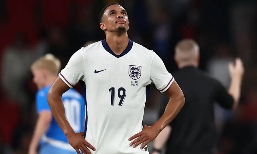 Trent Alexander-Arnold không được triệu tập.