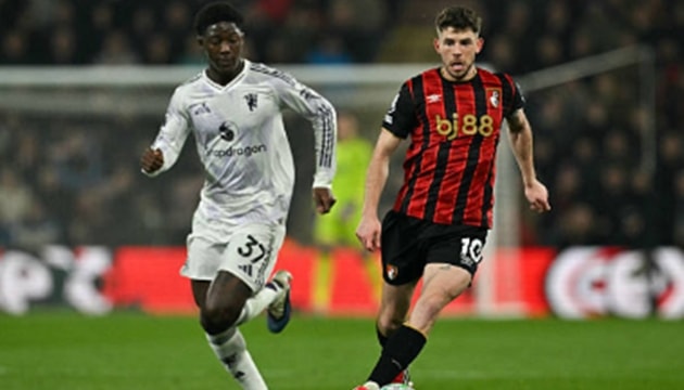 Kobbie Mainoo thể hiện nhãn quan chiến thuật nhạy bén ở tuyến giữa Man Utd