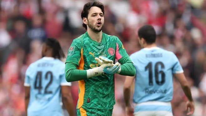 James Trafford (8): Một màn trình diễn vô cùng chắc chắn