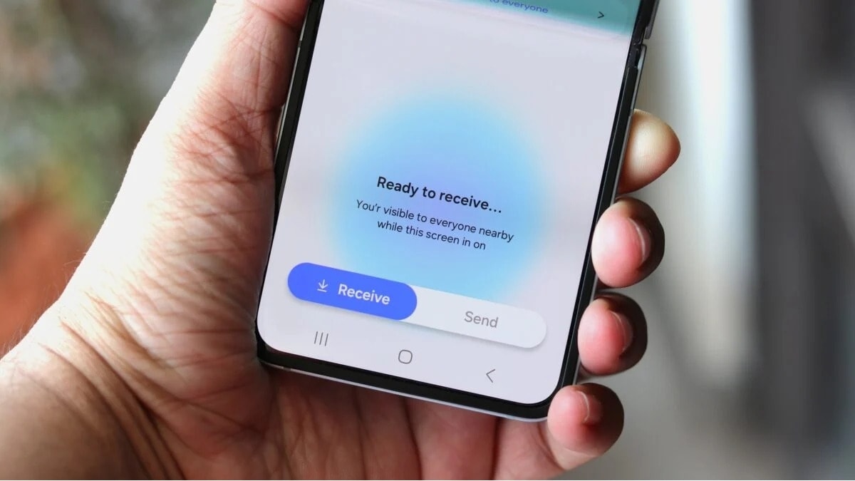 Nhiều khả năng tính năng AirDrop sẽ được phổ cập rộng rãi cùng với One UI 8.5 ổn định