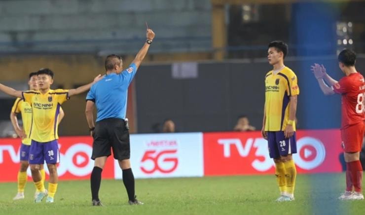 Thể Công Viettel nhọc nhằn hạ Bắc Ninh để vào tứ kết.