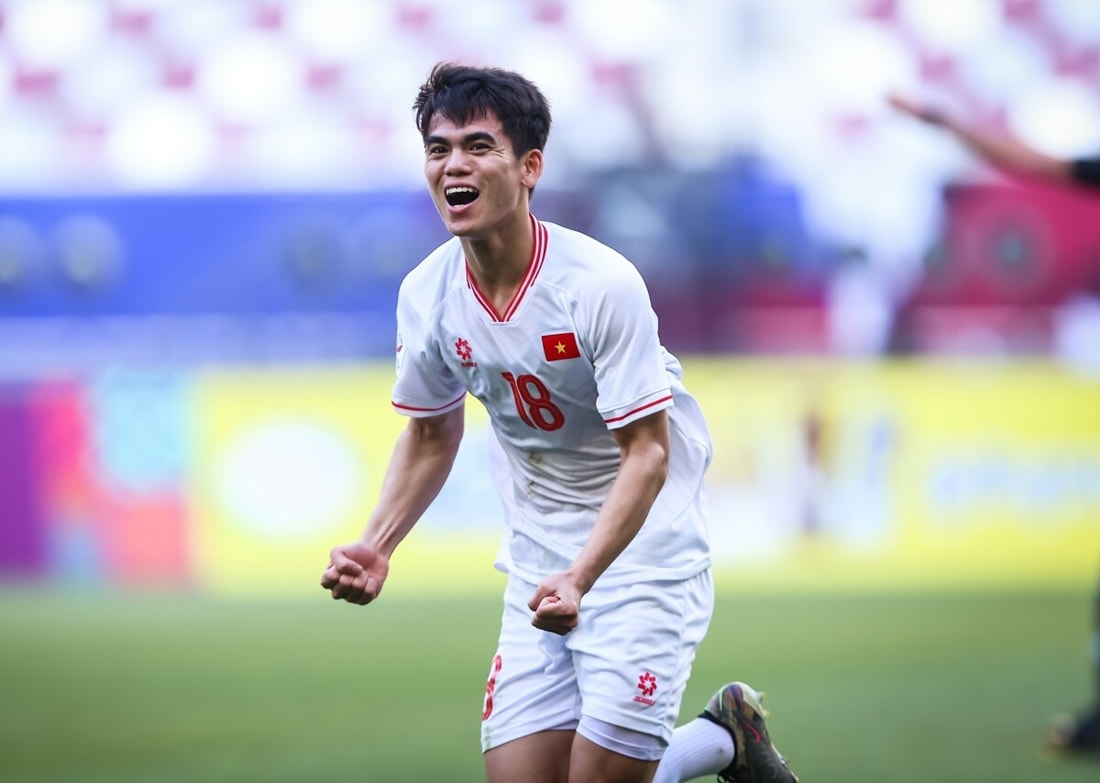 Khuất Văn Khang quyết tâm cùng Việt Nam cải thiện vị trí trên BXH FIFA.