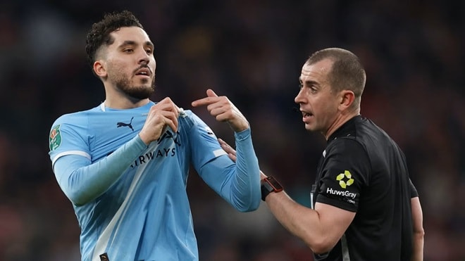 Rayan Cherki (7,2): Mang đến sự đột biến mang tính bước ngoặt