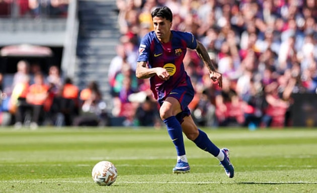 Joao Cancelo đóng góp một kiến tạo quan trọng từ tình huống cố định