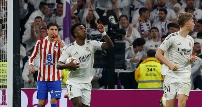 Vinicius tỏa sáng rực rỡ với cú đúp bàn thắng vào lưới Atletico Madrid.