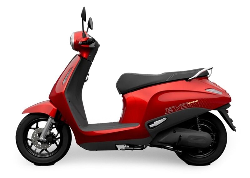 Xe máy điện VinFast Evo Grand với cốp rộng 35 lít