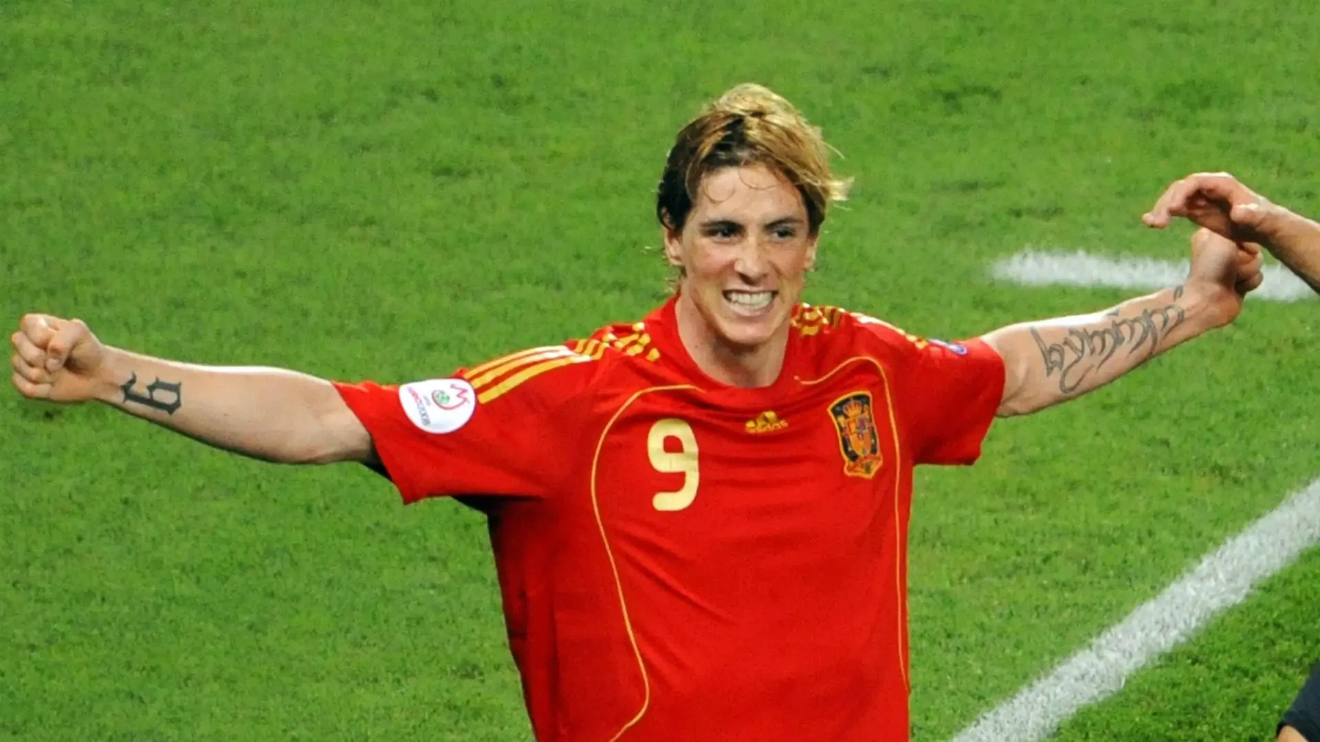 Gương mặt trẻ thơ nhưng mang bản năng sát thủ của Fernando Torres.