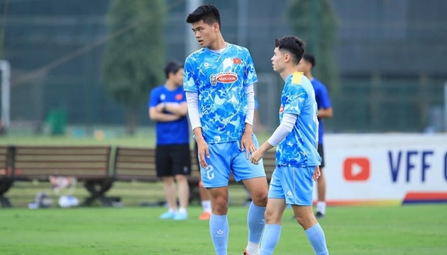 Các cầu thủ trẻ U23 Việt Nam trong buổi tập chuẩn bị cho giải CFA Team China.