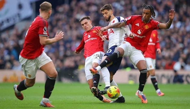 Bán đi những cầu thủ không còn nằm trong kế hoạch của CLB như Manuel Ugarte là điều tiên quyết.