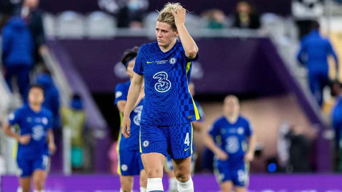 Chelsea đã tiến đến gần cột mộc lịch sử.