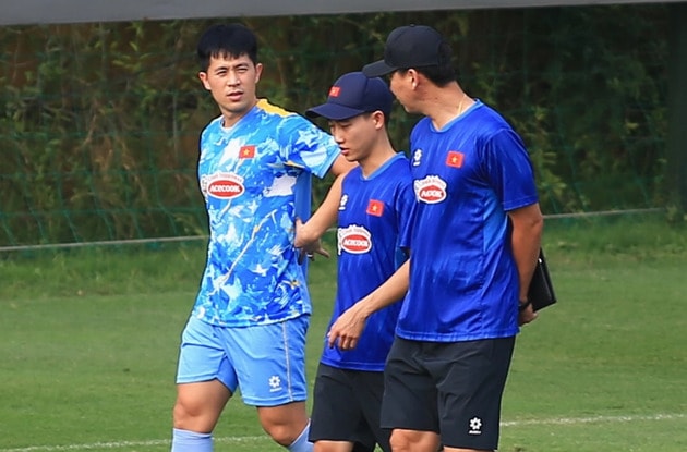 Đình Trọng trở lại đội tuyển sau 3 năm vắng bóng.