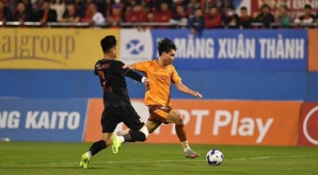 Nguyễn Minh Tâm HAGL Nguyễn Minh Tâm là chân sút đầy hứa hẹn của CLB HAGL tại V.League.