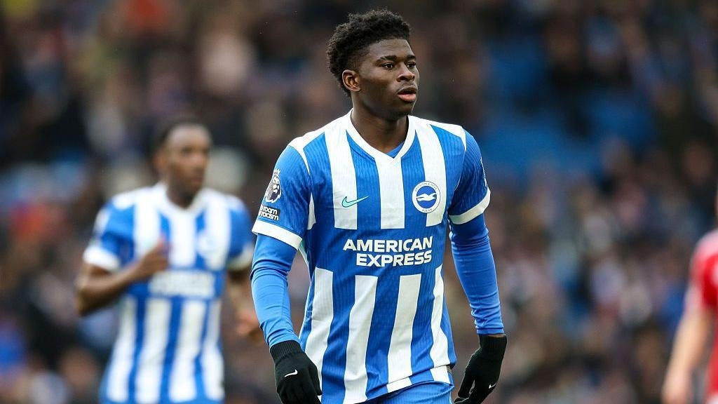 Carlos Baleba trong màu áo Brighton.