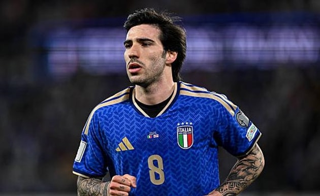 Sandro Tonali tỏa sáng rực rỡ trong trận đấu của tuyển Ý trước Bắc Ireland.