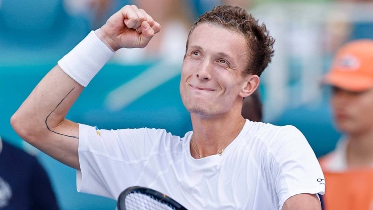 Tay vợt Jiri Lehecka lần đầu tiên lọt vào chung kết một giải Masters 1000