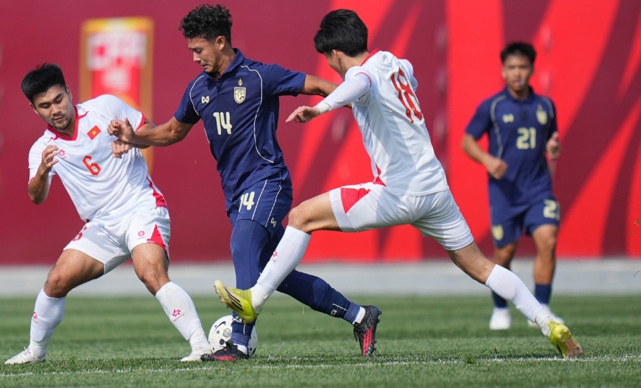 U23 Việt Nam để thủng lưới ngay từ phút đầu tiên. Ảnh: Changsuek.