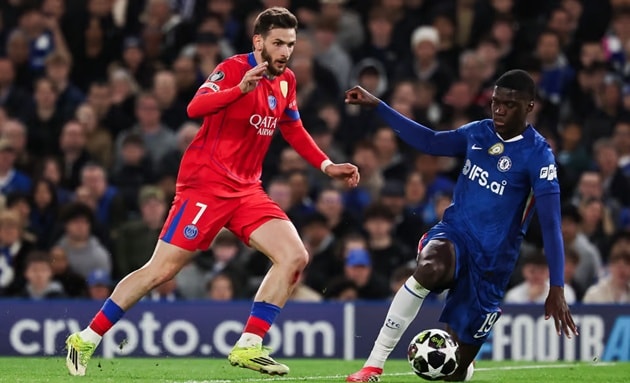 Ngôi sao Georgia phá lưới Chelsea tại Champions League