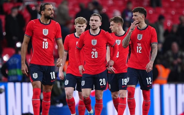 Tuyển Anh chật vật khi thi đấu với đội hình dự bị.