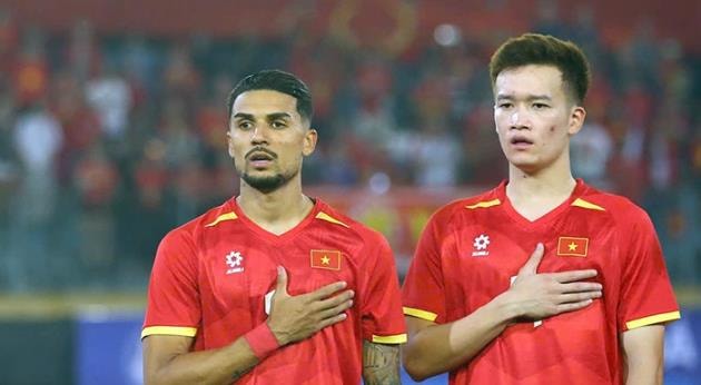 Tiền vệ Đỗ Hoàng Hên hòa nhập nhanh chóng trong lần đầu khoác áo ĐT Việt Nam.