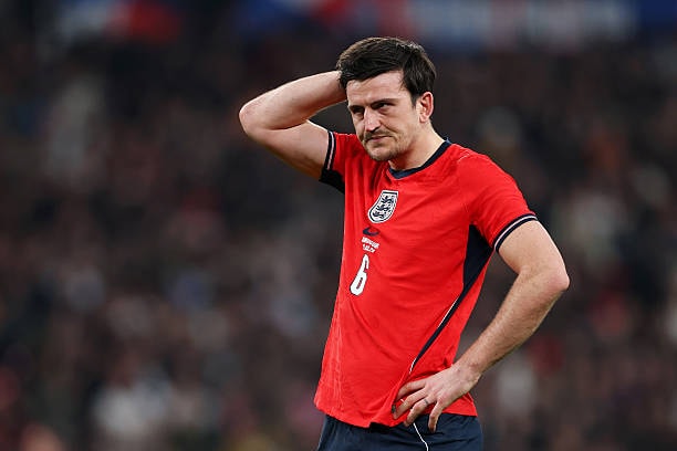 Phân tích về việc HLV Thomas Tuchel có nên loại bỏ Harry Maguire khỏi đội hình tuyển Anh hay không.