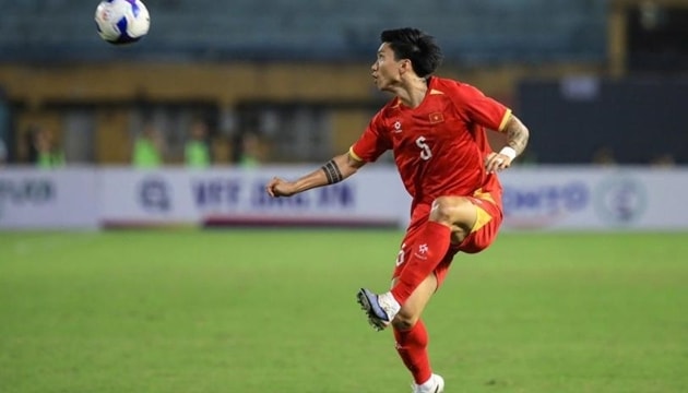 Đoàn Văn Hậu tập luyện cùng đội tuyển Việt Nam