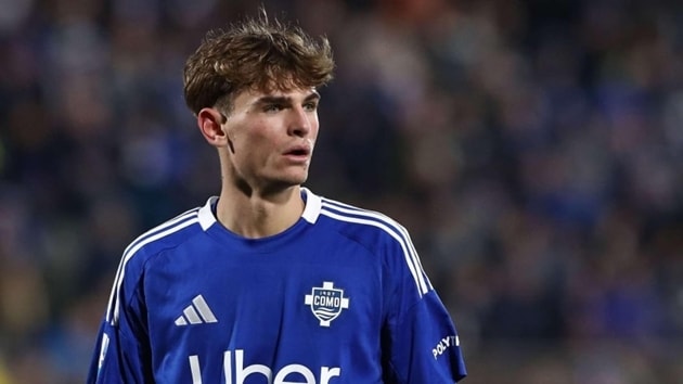 Nico Paz nằm trong tầm ngắm Man United.