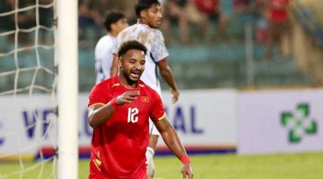 Tiền đạo Xuân Son đã sẵn sàng cho trận gặp Malaysia tại sân vận động Thiên Trường.