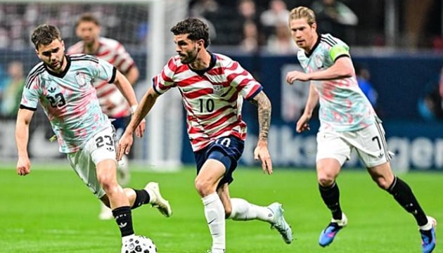 Tuyển Bỉ ăn mừng chiến thắng trước Mỹ