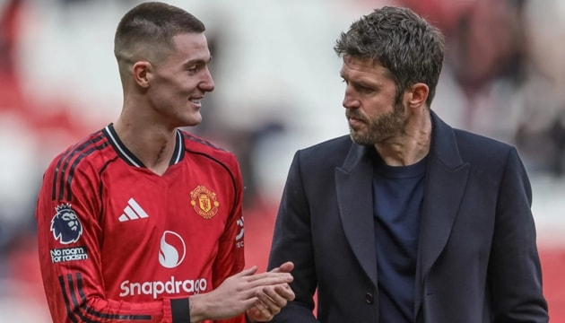 Tiền đạo Benjamin Sesko bày tỏ lòng biết ơn đối với sự dẫn dắt của HLV tạm quyền Michael Carrick.