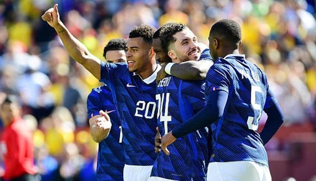 Tuyển Pháp thắng dễ dù tung ra đội hình dự bị.