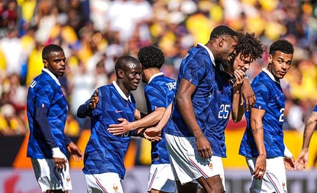 Dàn sao trẻ giúp tuyển Pháp thị uy sức mạnh.