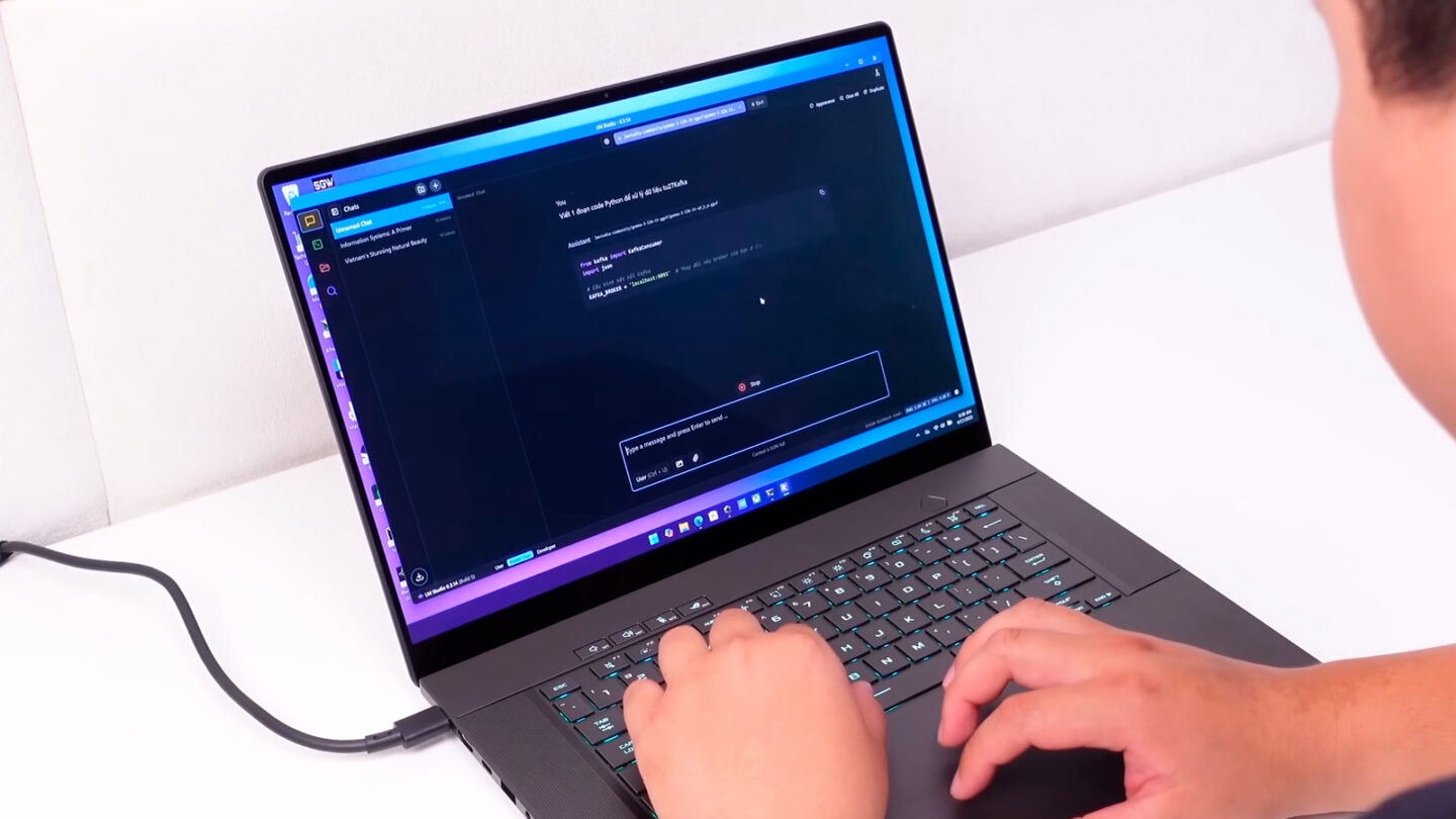 Các dòng card màn hình NVIDIA RTX 50 series dựa trên kiến trúc Blackwell mang đến bước nhảy vọt về hiệu năng AI, đặc biệt với nhân Tensor thế hệ mới.