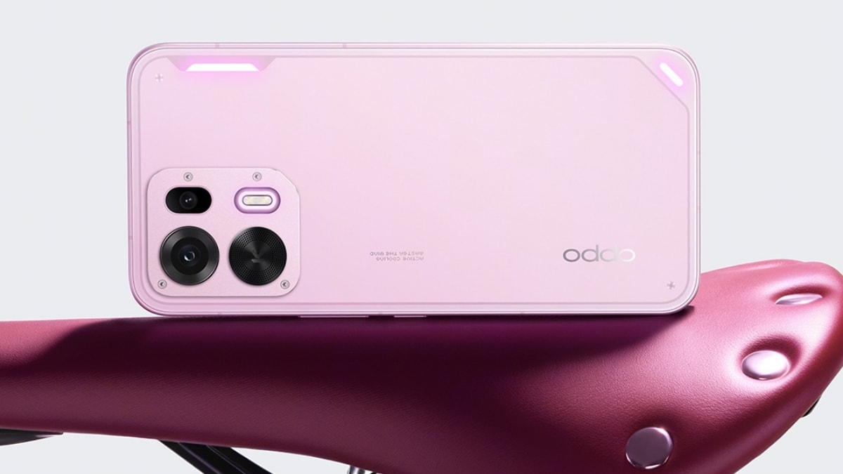 OPPO K15 Pro được trang bị viên pin 8,000 mAh cùng công nghệ sạc nhanh 100W
