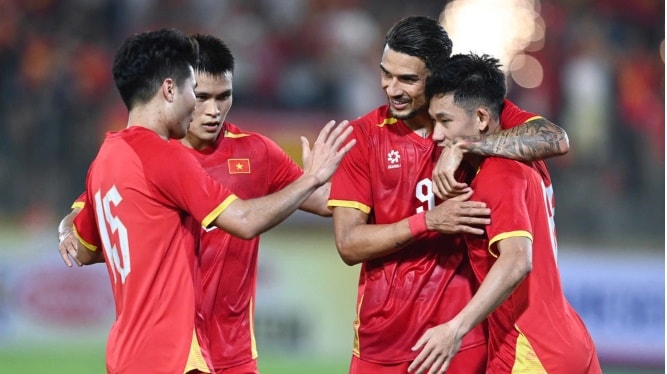 Malaysia đánh giá cao dàn sao nhập tịch của tuyển Việt Nam