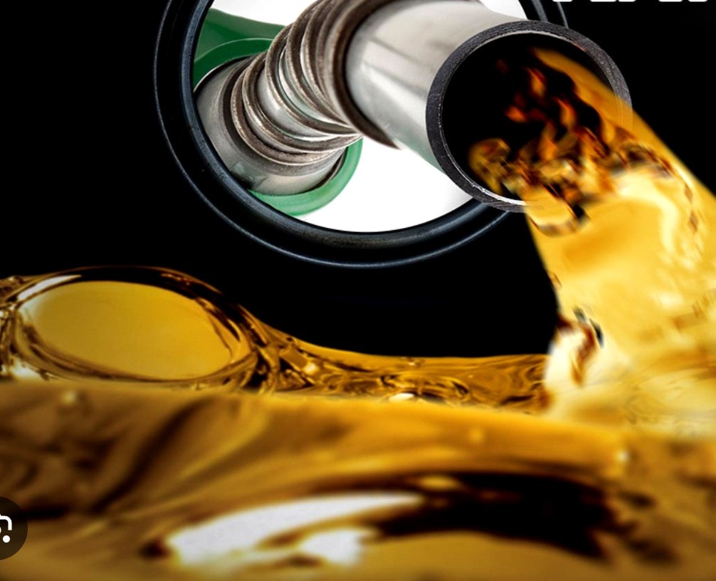 Giá xăng dầu hôm nay 2/4/2026: Bảng giá xăng dầu tại Petrolimex, PVOIL, Mipec, GIANGNAMPETROL ở Hà Tĩnh