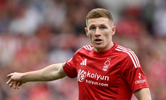 Hai đội bóng thành Manchester đang nhắm đến Anderson.