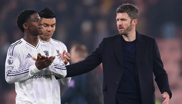 Michael Carrick nhận được sự tín nhiệm lớn từ BLĐ và các cầu thủ Man United.