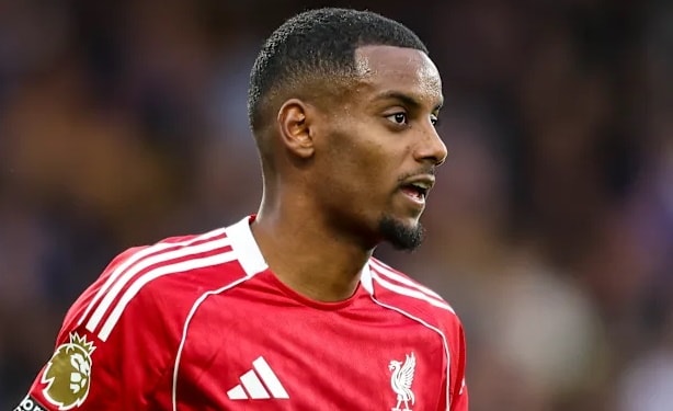 Alexander Isak gặp chấn thương tại Liverpool
