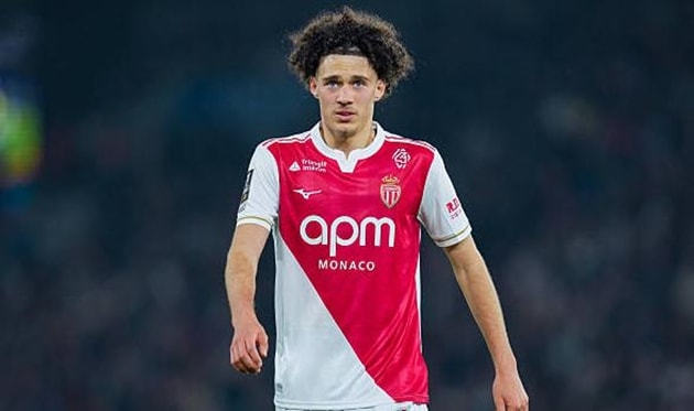 Maghnes Akliouche được Liverpool quan tâm để thay thế Mohamed Salah.