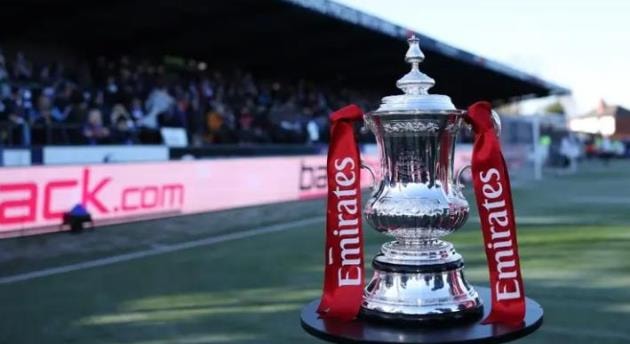 Cúp FA Cup là biểu tượng lâu đời của bóng đá Anh