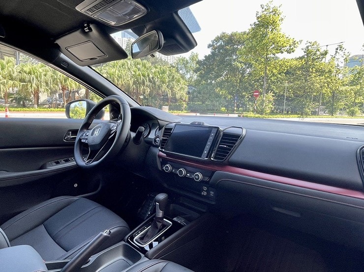 Khoang lái Honda City 2026 với thiết kế tập trung vào người dùng