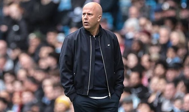 Arne Slot sẽ phải tìm ra giải pháp cho các vấn đề của Liverpool.