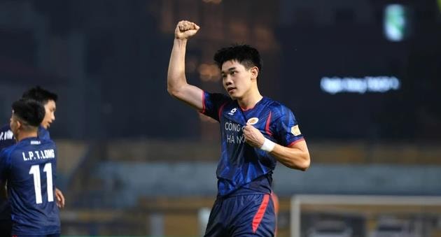 Đình Bắc tỏa sáng trong thắng lợi hủy diệt của Công an Hà Nội.