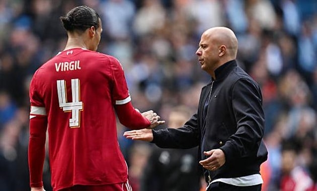 Liverpool đem đến màn trình diễn tồi tệ ở cuộc chạm trán Manchester City.