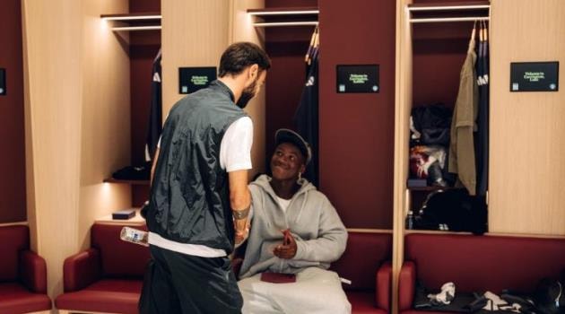 Bruno Fernandes luôn thể hiện tố chất thủ lĩnh trên sân cỏ.