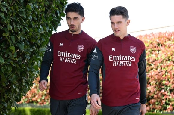 Sự cạnh tranh và phối hợp giữa Gyokeres và Kai Havertz tại hàng công Arsenal.