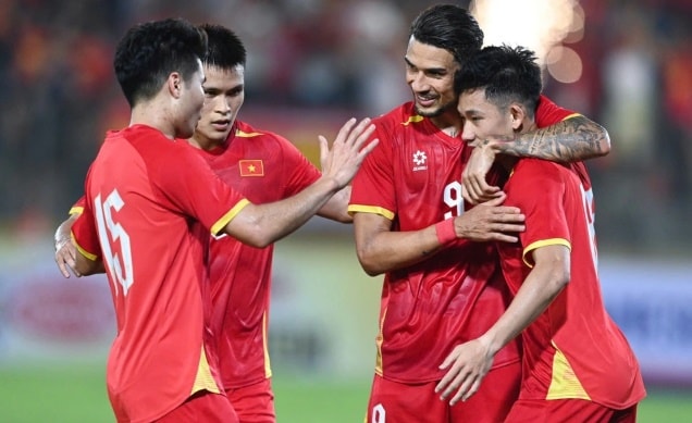 Việt Nam đang đứng thứ 99 trên BXH của FIFA.